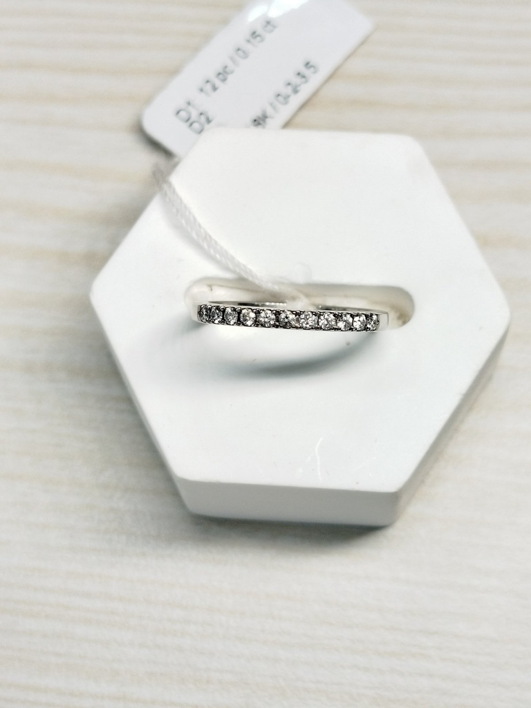 စိန်တန်းကွင်းလက်စွပ်